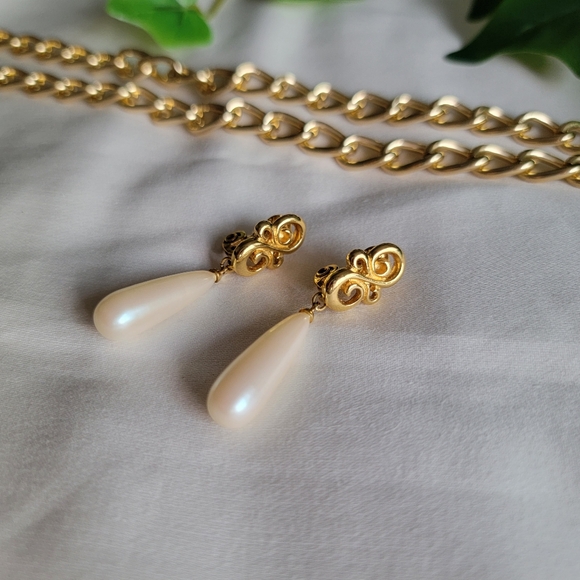 Pearl Drop Gold Swirl Earrings - Picture 2 of 6